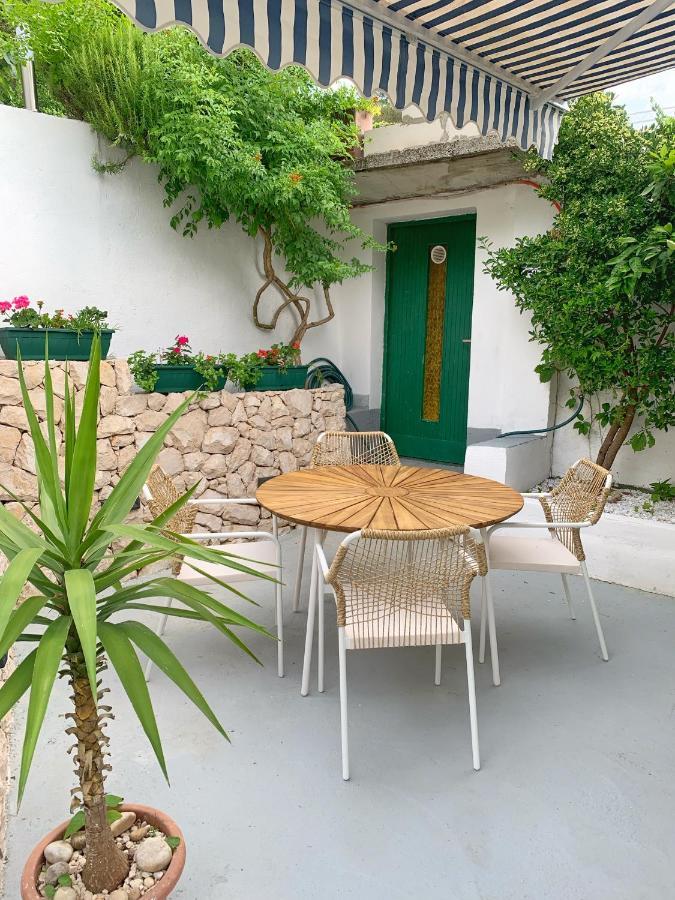 Apartments Villa Antony ドルヴェニク エクステリア 写真