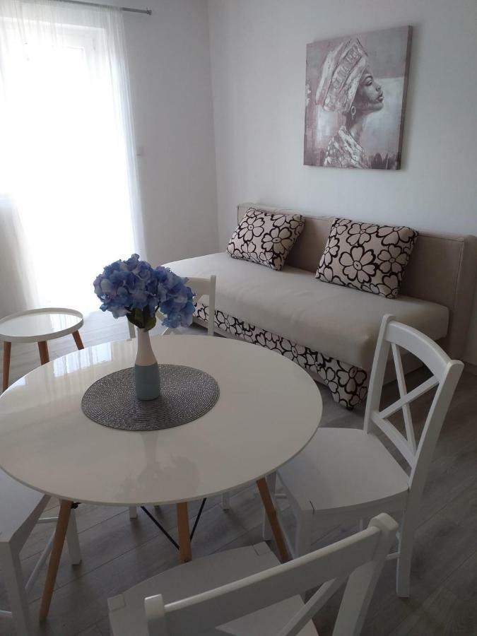 Apartments Villa Antony ドルヴェニク エクステリア 写真